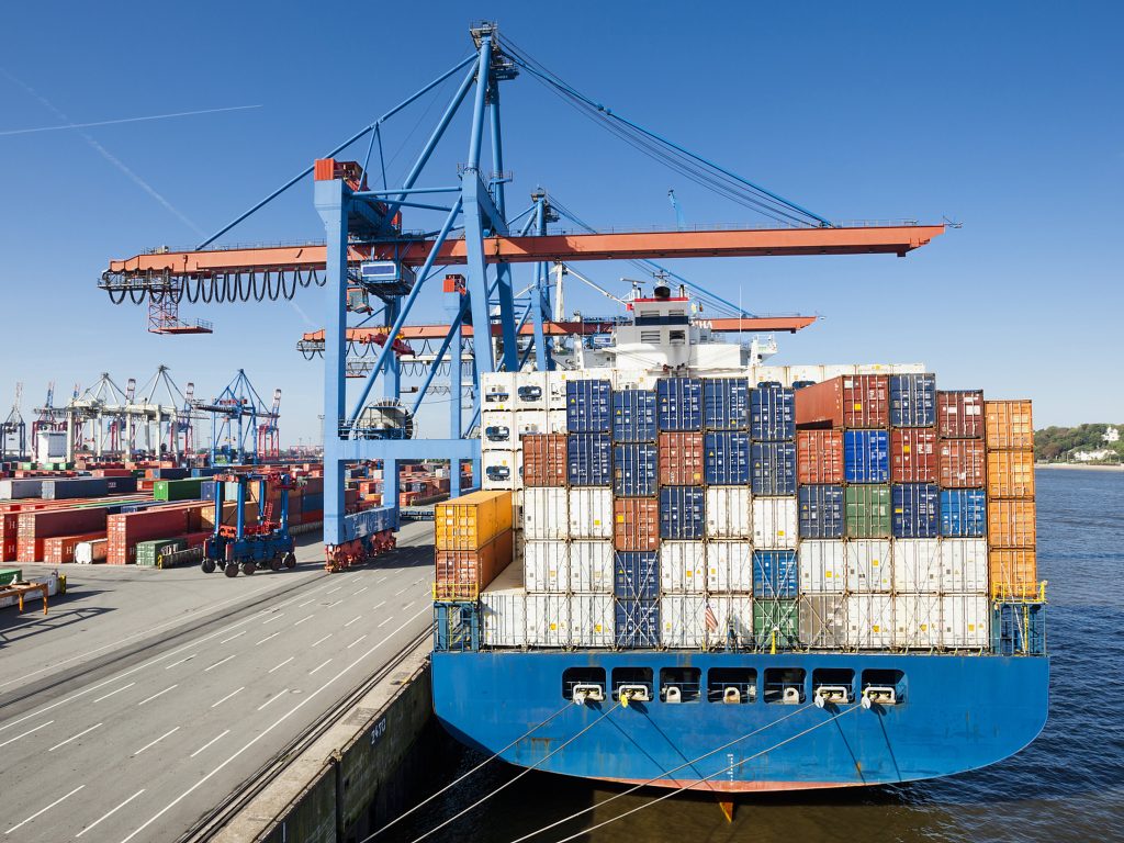 全球貨代行業(yè)十大顛覆性趨勢(shì)（2024-2030）：技術(shù)重構(gòu)、綠色轉(zhuǎn)型與供應(yīng)鏈韌性-鑫漢物流